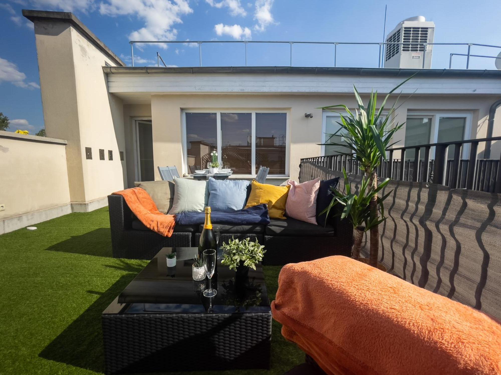 Luxurious Penthouse In The Heart Of Budapest Exterior photo